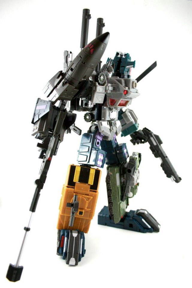 Fansproject Munitioner and Explorer Colossus Crossfire 02